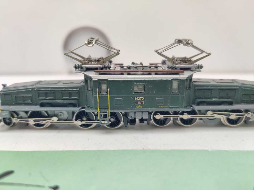 Arnold DC N 2465 / 14270 schweren Elektrolokomotive „Krokodil“ (Baureihe Ce 6/8 II) / SBB / Grün