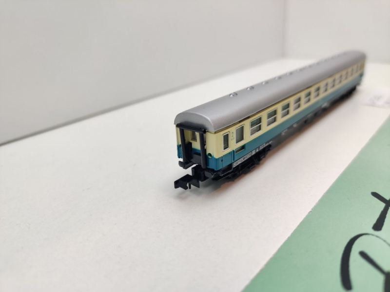 Arnold N DC 3202 Schnellzugwagen 2.Kl / Büm / DB