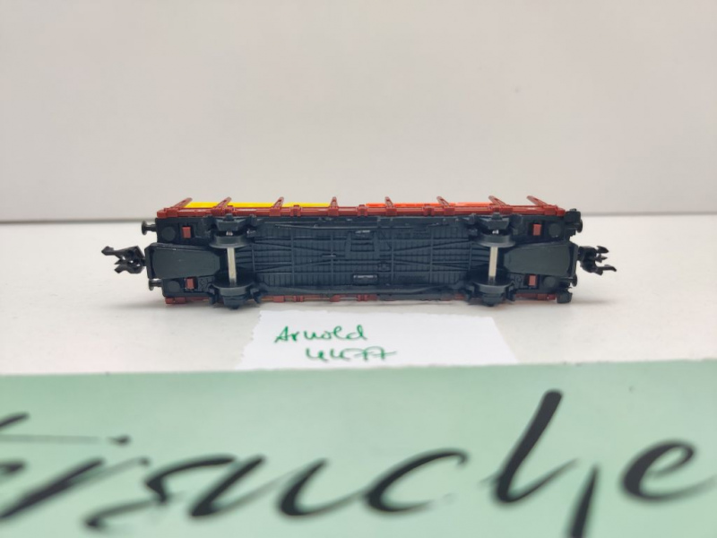 Arnold N DC 4477 Rungenwagen "2 Henschel Muldenkipper" Kbs442 / DB