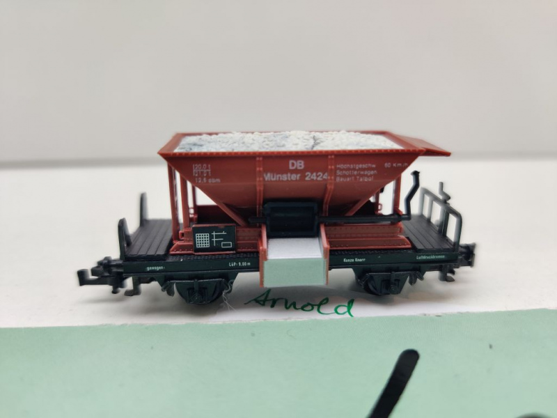 Arnold N DC 4680 Schotterwagen mit Ladung Otm36 / DB