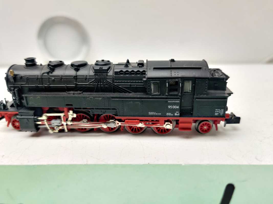 Arnold N DC 2280 / BR95 004 schweren Güterzug-Tenderlokomotive / DR / Umbau DCC