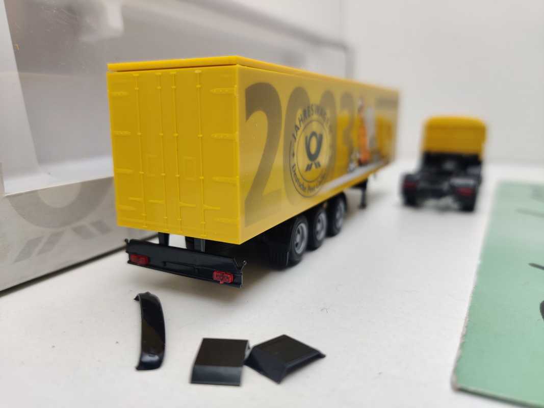 AWM H0 006272 MAN Sattelzug Deutsche Post Jahreswagen'03 / 1:87 / OVP