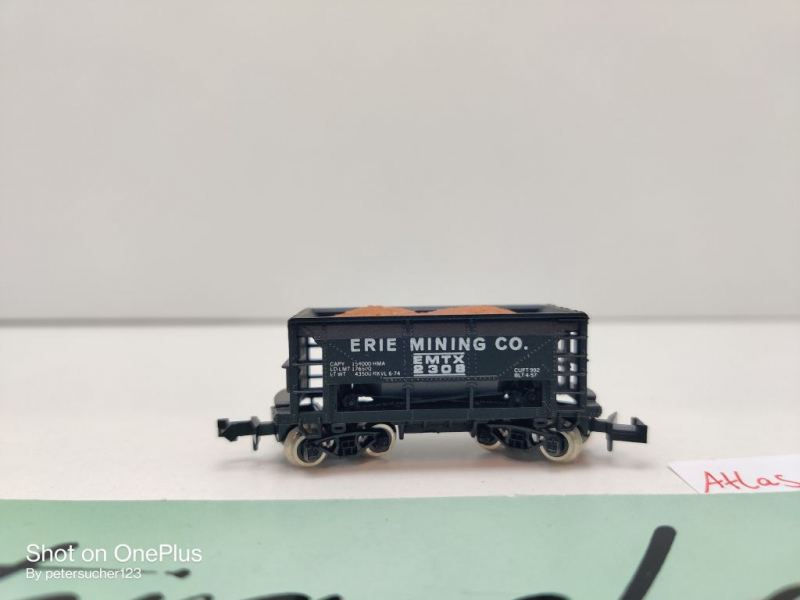 ATLAS N DC 3211 US-Trichterwagen Erzwagen "Erie Mining" / Erie Mining Co USA