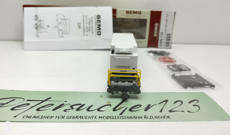 BEMO H0m DC 2289 110 Sb-v 7730 mit Container "SPAR Berge" / RhB / OVP