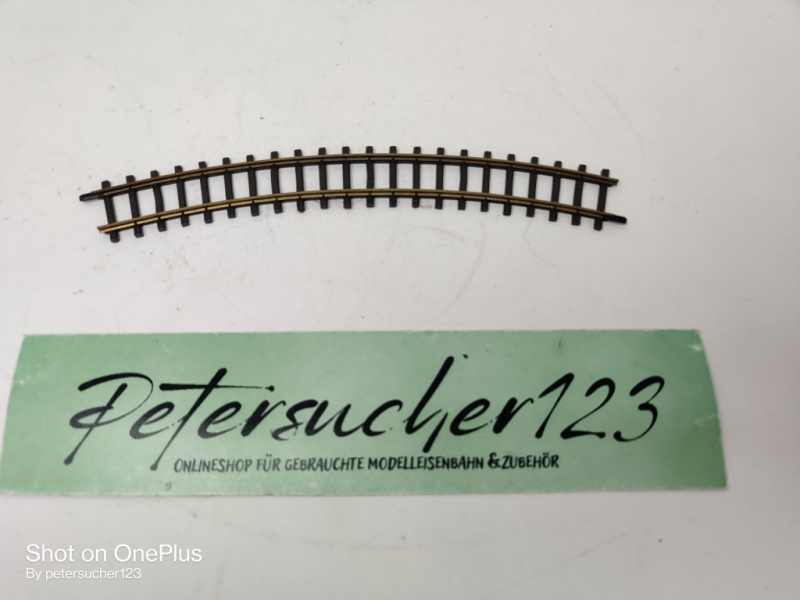 Bemo H0m DC 4230 / 1 x Gebogenes Gleis 30 ° R=330 mm