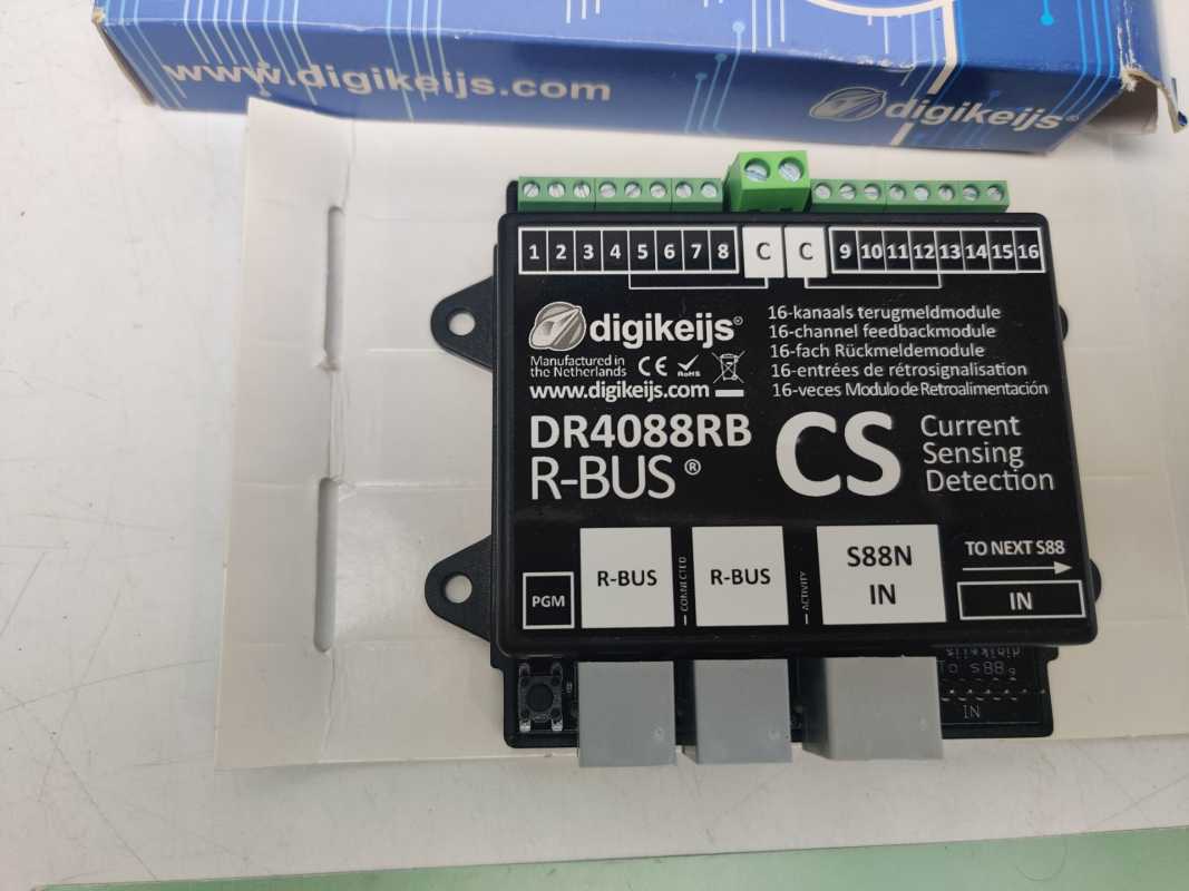 DIGIKEIJS  DR4088RB  digitales 16-fach Rückmeldemodul / OVP