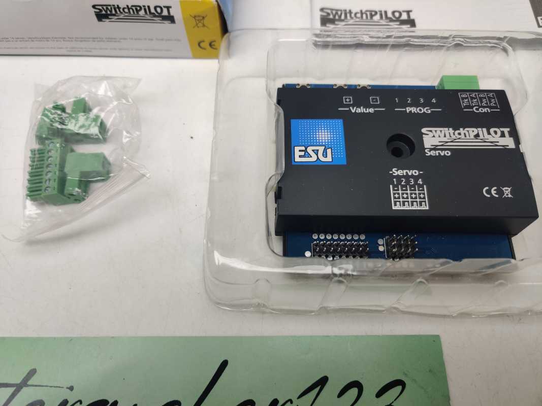 Esu 51822  digitaler 4-fach Servo Decoder für die Modelleisenbahn / OVP