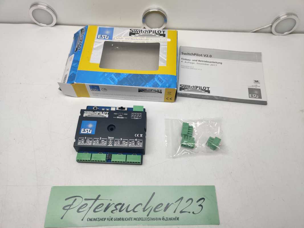 Esu 51820 SwitchPilot V2.0 / Multiprotokoll-Schalt- und Magnetartikeldecoder / OVP