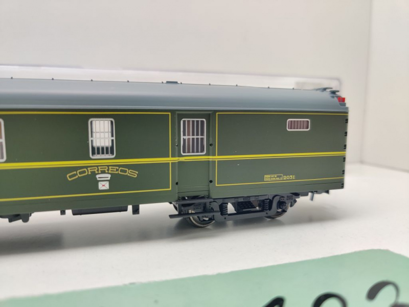 Electrotren H0 DC Postwagen "CORREOS" DGDC 2031 / Collection / NEM / RENFE / OVP