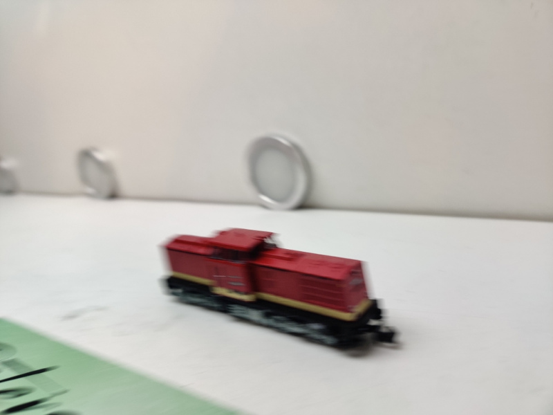 Fleischmann N DC BR110 306-8 Diesellok / Rot / DCC / DR