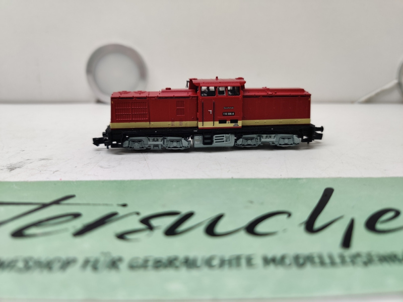 Fleischmann N DC BR110 306-8 Diesellok / Rot / DCC / DR