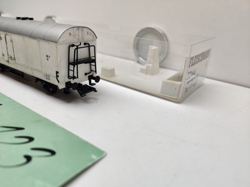 Fleischmann H0 DC 5344 K Gedeckter Güterwagen / Kühlwagen / "Gealtert" / OVP