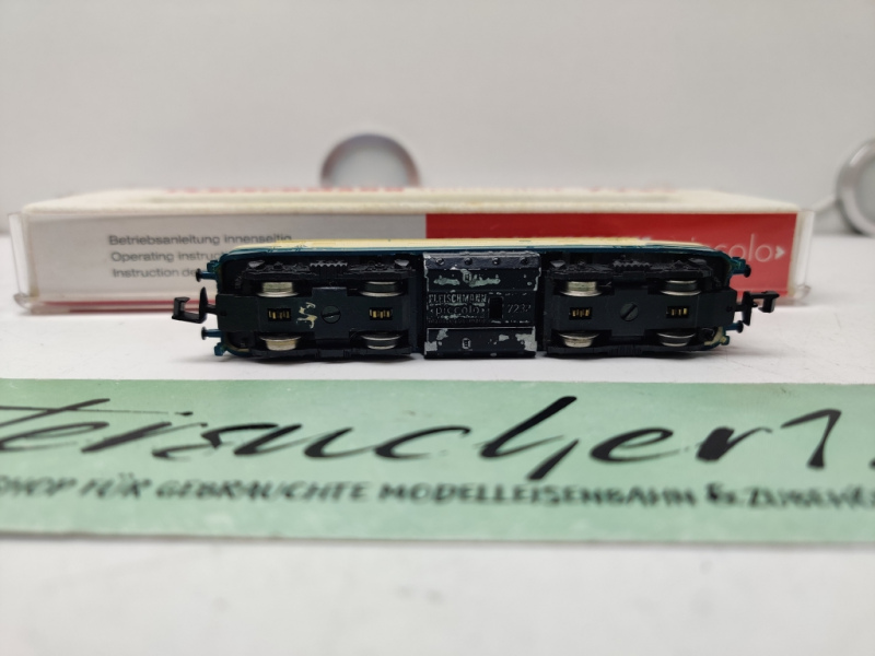 Fleischmann N DC 7233 / BR 218 Diesellok / Blau / Analog