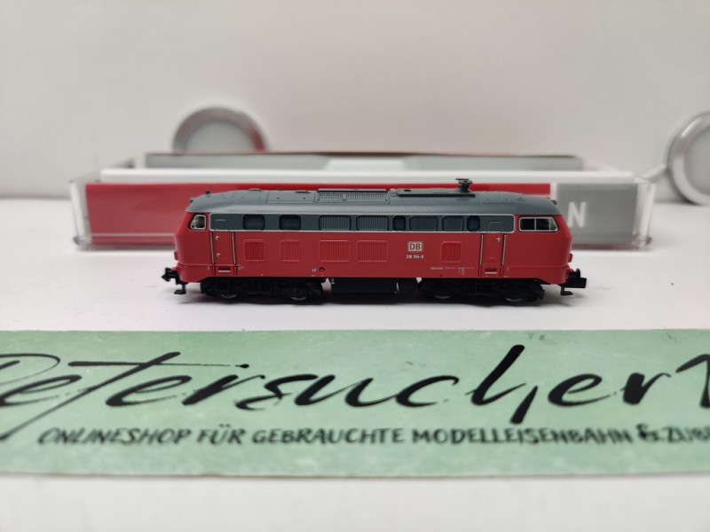 Fleischmann N DC 724300 / BR 218 156-8 Diesellokomotive / DB AG /orientroten Lackierung mit weißem „Lätzchen“ / Digital / Sound / OVP