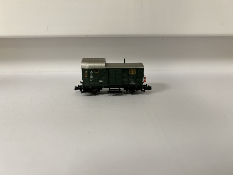 Fleischmann N DC 8301 Gepäckwagen Licht / Analog / OVP