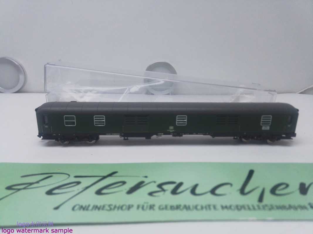 Fleischmann DC N 864001 / 4-achsiger Schnellzug-Gepäckwagen (Bauart D4üm / Dm 902) / DB / OVP