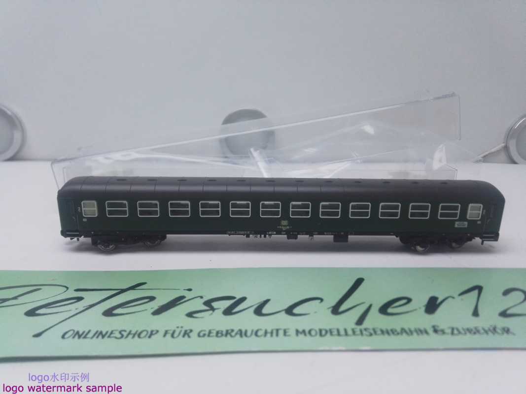 Fleischmann DC N 864301 K / 4-achsiger Schnellzugwagen  (Bauart Büm 234 / B4üm) / 2.Kl. / DB / OVP