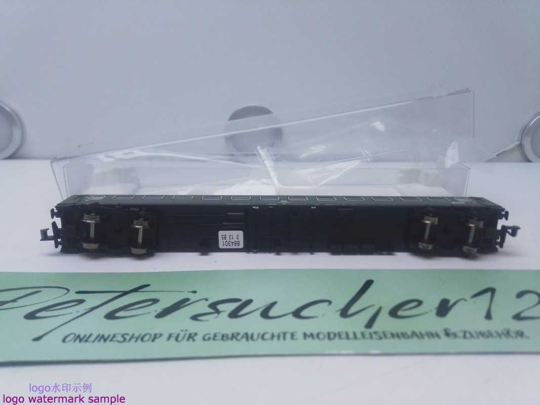 Fleischmann DC N 864301 K / 4-achsiger Schnellzugwagen  (Bauart Büm 234 / B4üm) / 2.Kl. / DB / OVP