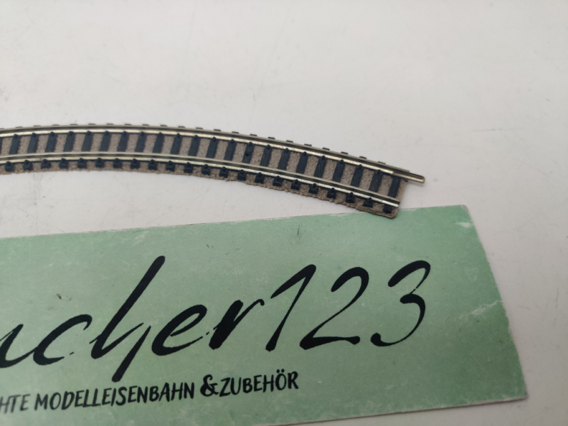 Fleischmann N DC 9125 Gebogenes Gleis (R 2) / 225,6 mm / Bogenwinkel 45°
