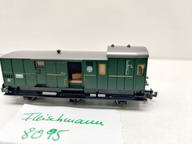 Fleischmann N DC 8095 Packwagen Pw3pr99a / DRG