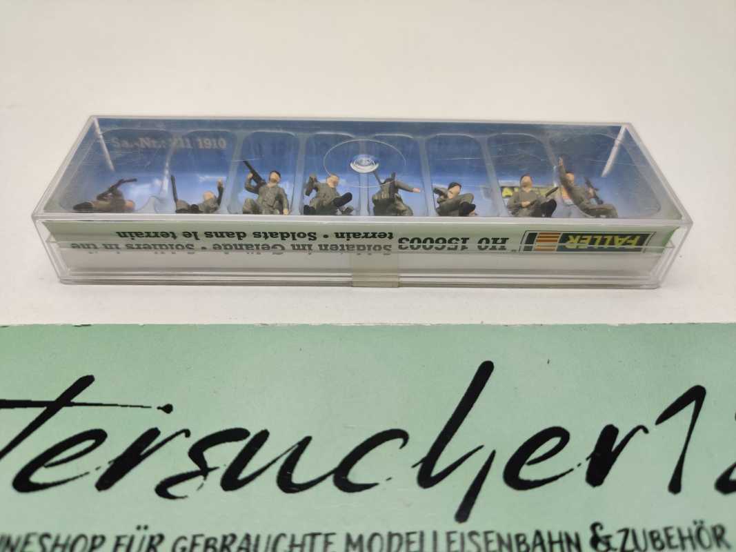 Faller H0 156003 Figuren-Set "Soldaten im Gelände" / 8 Figurinen / OVP