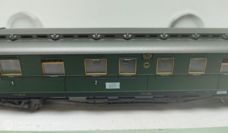 Fleischmann H0 DC 5082 Schnellzugwagen / 1.-2.-3.Kl / NEM / DRG