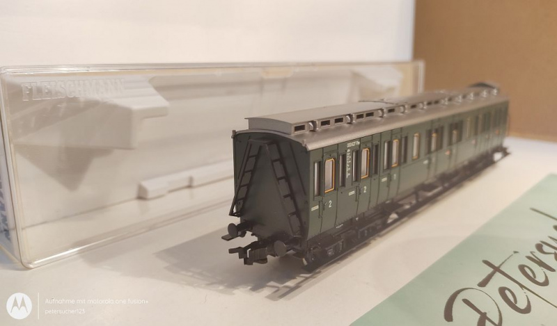 Fleischmann H0 DC 5689 Abteilwagen mit Bremserhaus / 1./2.Kl. / K / DB / OVP