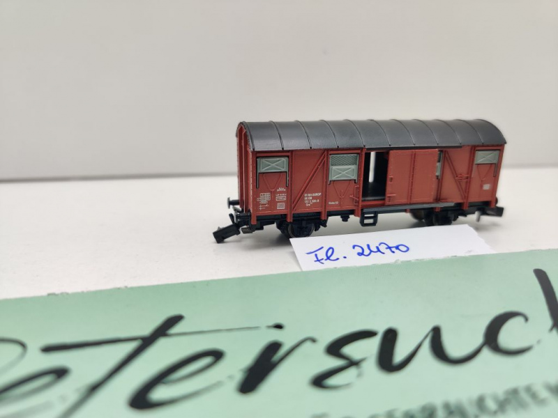 Fleischmann N DC 2470 - 8330 Gedeckter Güterwagen / Gmhs53 / DB