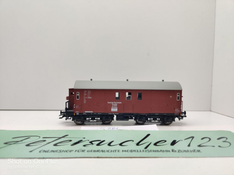 Fleischmann H0 AC 5394 Stallungswagen m Brmshs / GGvwehs / NEM / DRG
