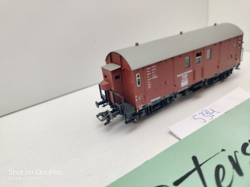 Fleischmann H0 AC 5394 Stallungswagen m Brmshs / GGvwehs / NEM / DRG