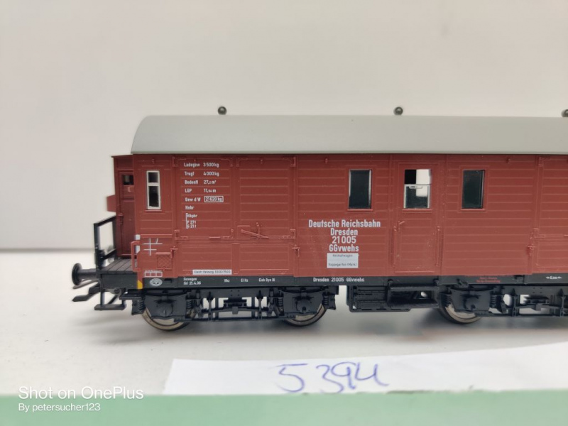 Fleischmann H0 AC 5394 Stallungswagen m Brmshs / GGvwehs / NEM / DRG