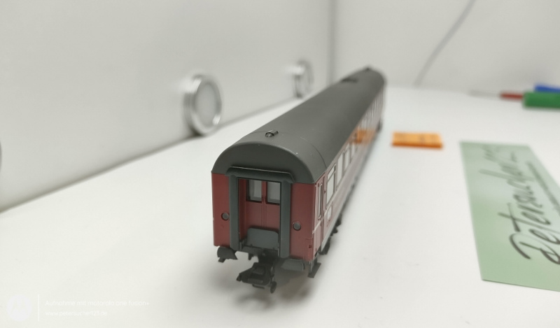 Fleischmann H0 AC 5605 Speisewagen der DSB / rot / WR4üm / NEM / DB