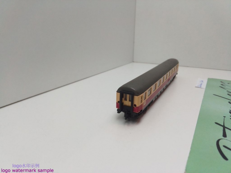 Fleischmann N DC 8160 IC-Schnellzugwagen 1.Kl / Avümh111 / DB