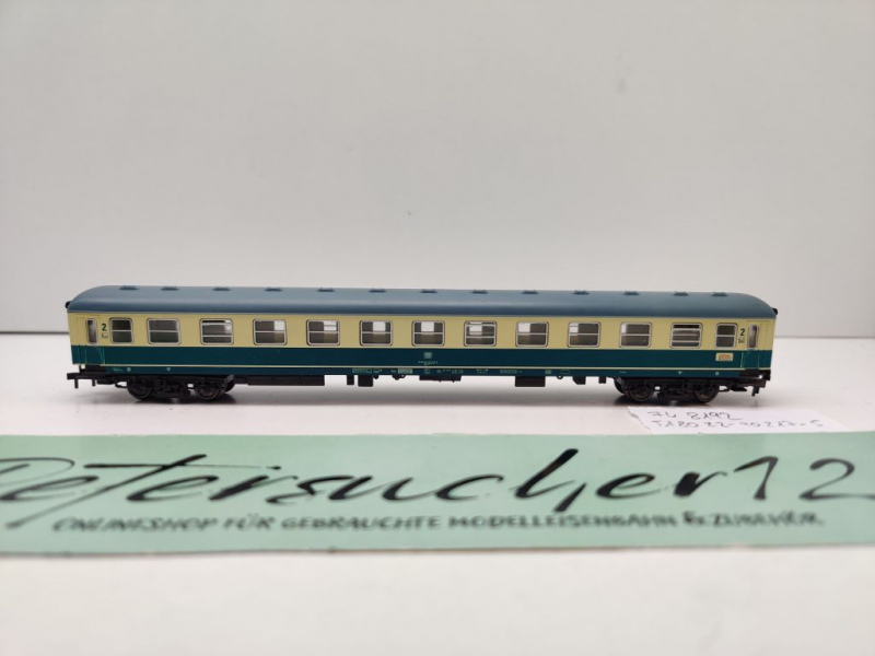 Fleischmann N DC 8192 Schnellzug Abteilwagen 2.Kl / Büm235 / NEM / DB