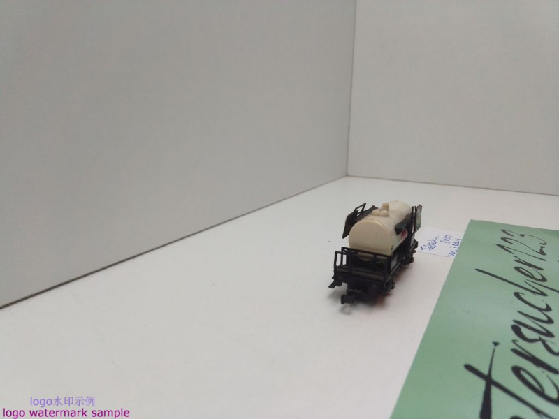 Fleischmann N DC 8400 Kesselwagen "ESSO" / 00 2 797-7 / DB
