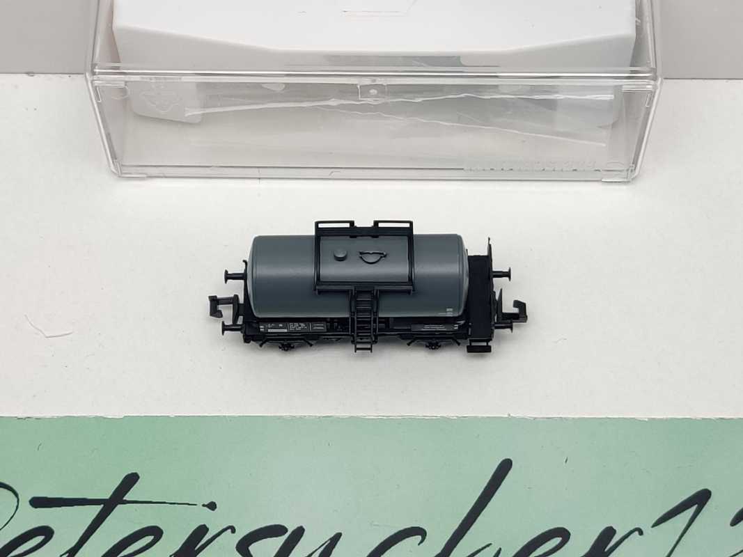 Fleischmann N DC 841601-01 Kesselwagen aus Set / NEM / DR / EVP