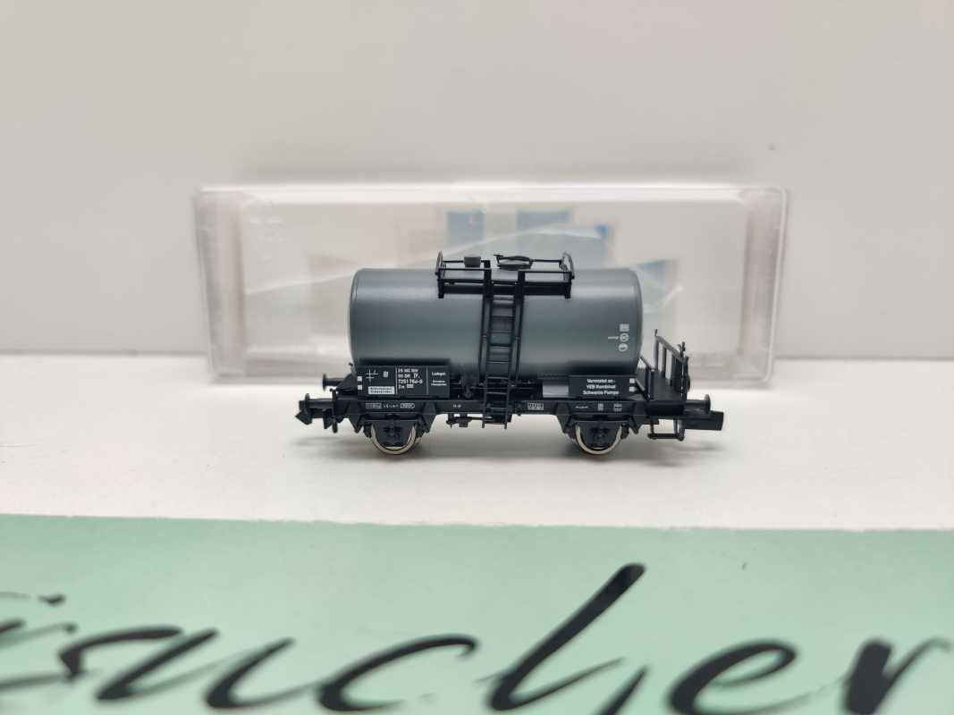 Fleischmann N DC 841601-02 Kesselwagen aus Set / NEM / DR / EVP
