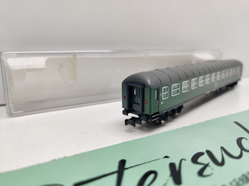 Fleischmann N DC 8649-01 Schnellzugwagen 2.Kl B4üm / NEM / DB / OVP