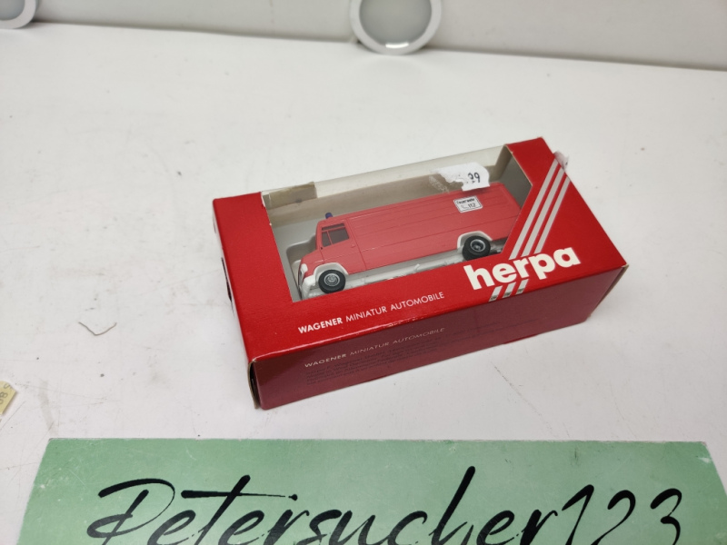 Herpa H0 / 1:87 / 4069 / MB 609 / FEUERWEHR Kastenwagen / OVP