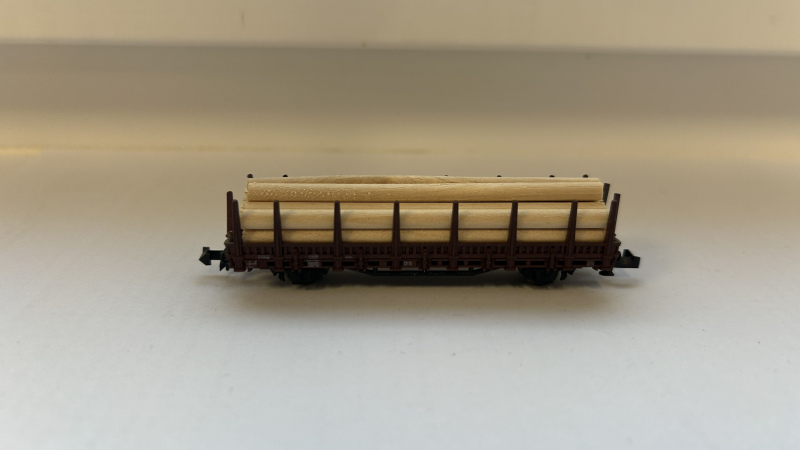 Hobbytrain N DC Rungenwagen Holzladung / DB / OVP