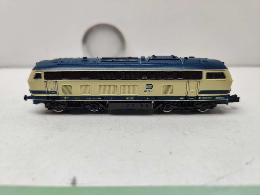 Roco N DC BR215 069-6  Dieselok / DB Analog / Defekt