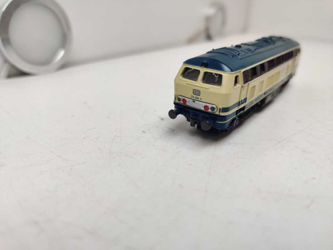 Roco N DC BR215 069-6  Dieselok / DB Analog / Defekt