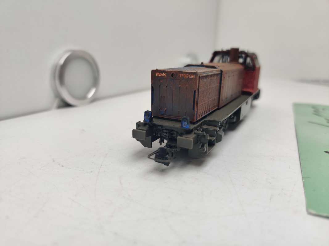 PIKO H0 DC Diesellok / Analog / Gehäuse bemalt