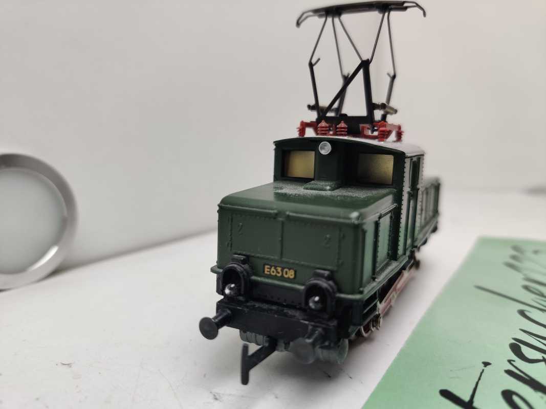 Märklin H0 AC E63 08 / kleine, bullige Rangier-Elektrolokomotive / Umbau Mfx / Grün / DB