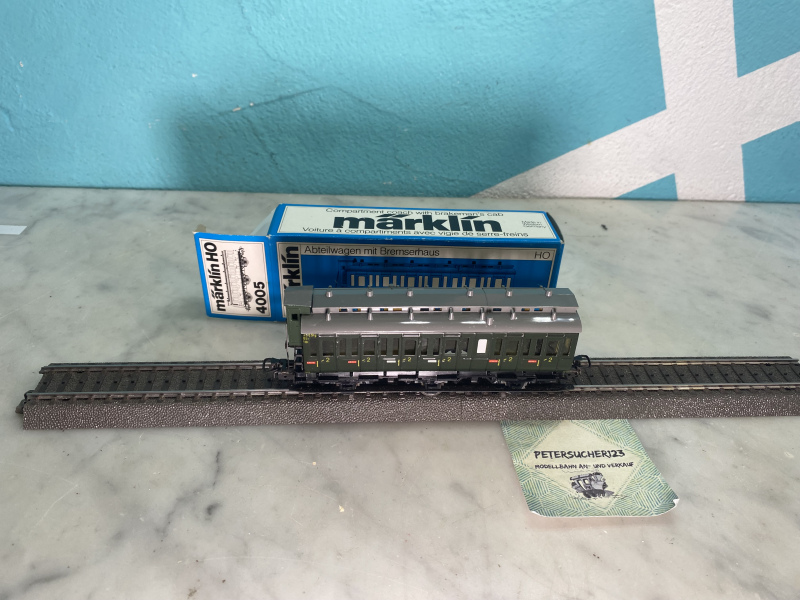 157//Märklin H0 4005  3-Achser Personenwagen Grün Bremserhaus 2.Klasse  Blaue-OVP M522_PW1190