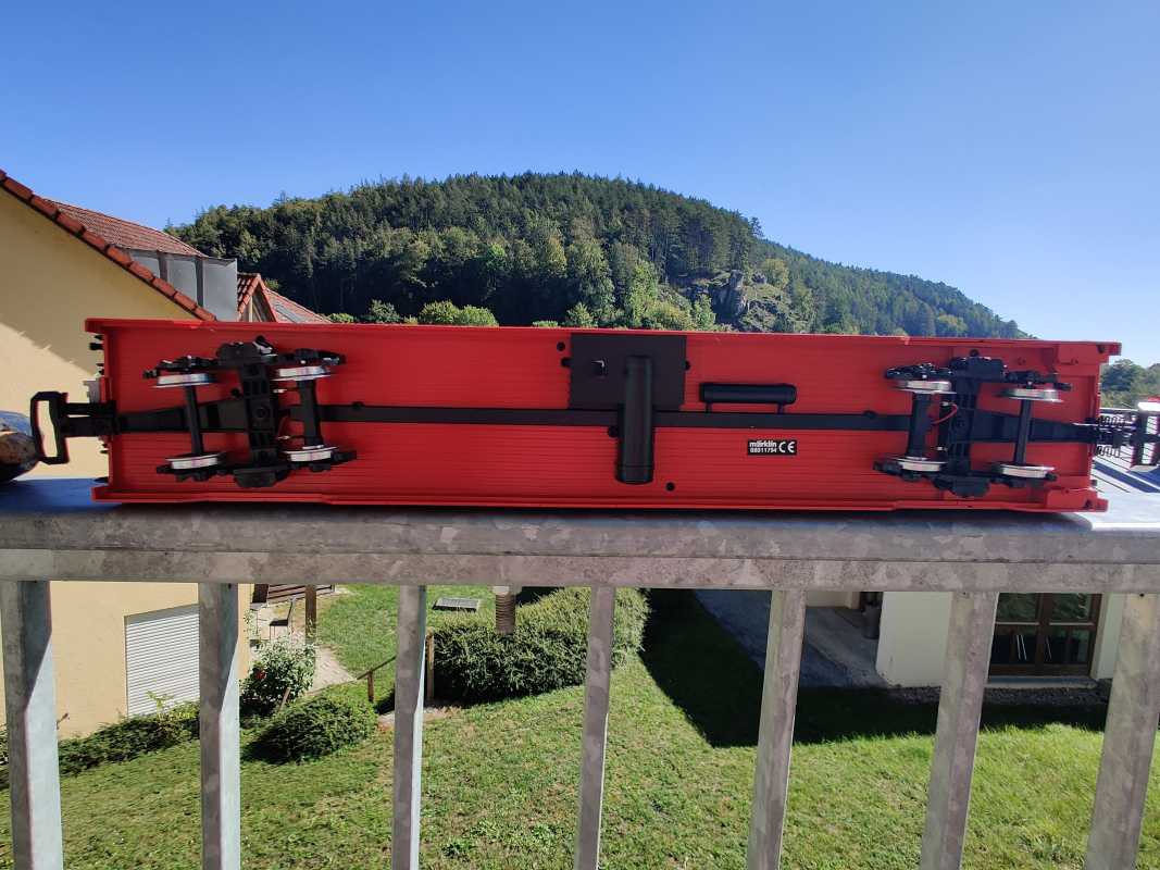LBG Spur G 33673 / Wrp 3832  / Panoramawagen / Schweizer Glacier Express