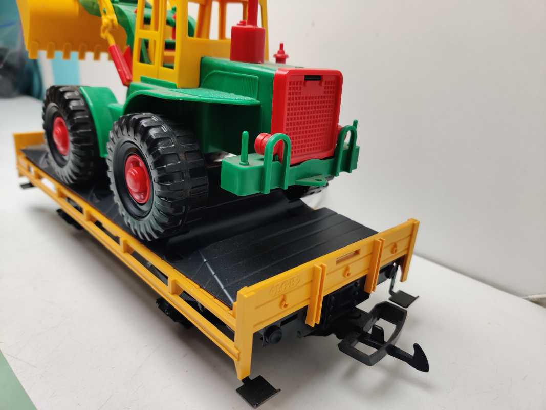 LBG Spur G 94069 / 2-achsiger offener Güterwagen Fachwagen mit Radlader