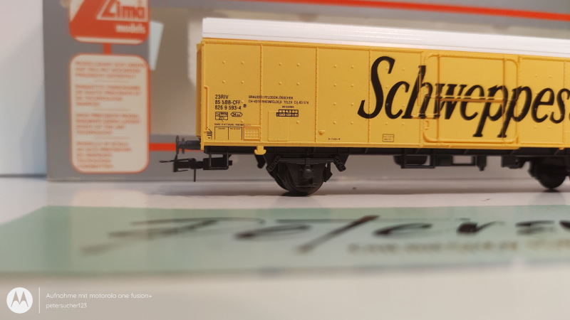 Lima H0 DC 303587 Kühlwagen "Schweppes" / NEM / SBB / OVP