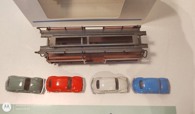 Märklin H0 AC 4613 Autotransportwagen / 4 Käfer / DB / OVP weiß
