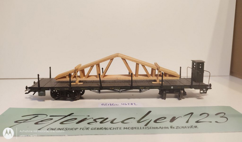 Märklin H0 AC 46282 Flachwagen mit Rungen / Ladung Dachstuhl / NEM / K.Bay.Sts.B.